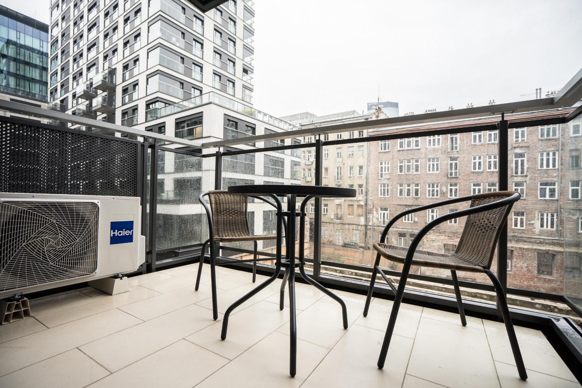 Vipwarsawapartments Onyx Mennica Residence Екстериор снимка