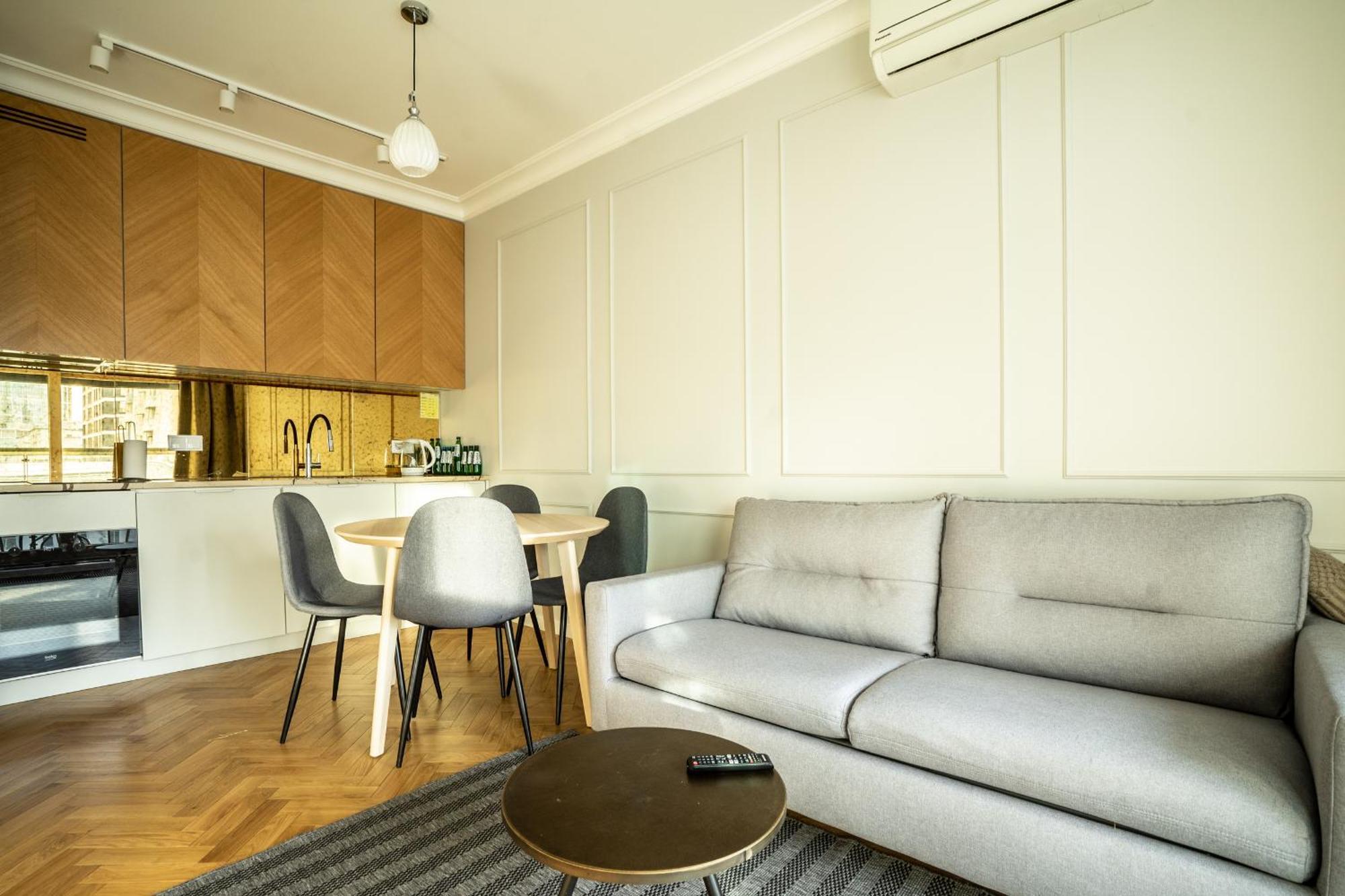 Vipwarsawapartments Onyx Mennica Residence Екстериор снимка