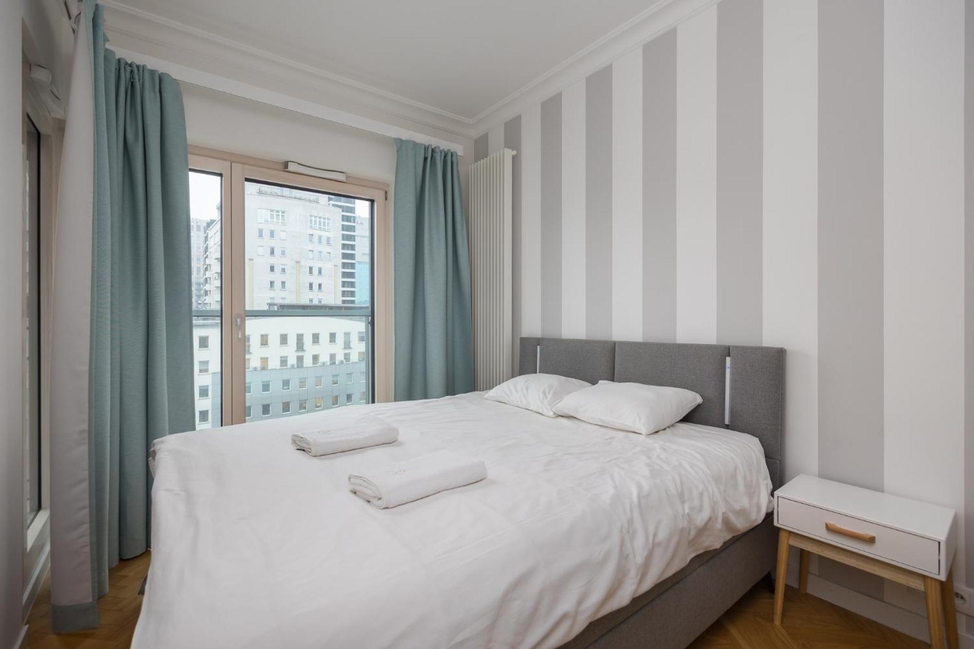 Vipwarsawapartments Onyx Mennica Residence Екстериор снимка