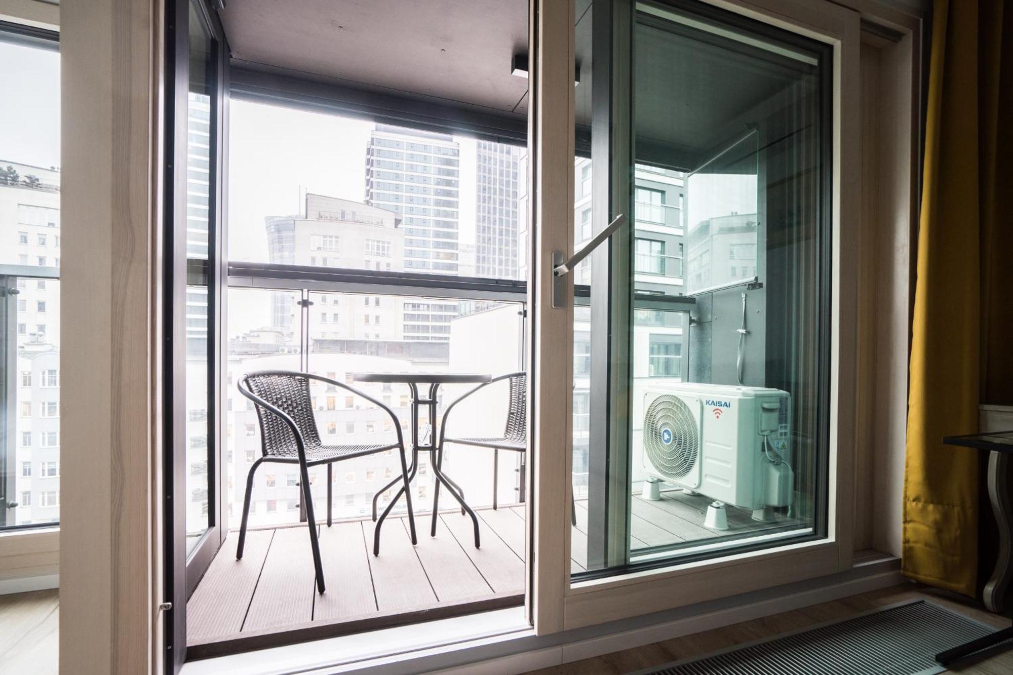 Vipwarsawapartments Onyx Mennica Residence Екстериор снимка