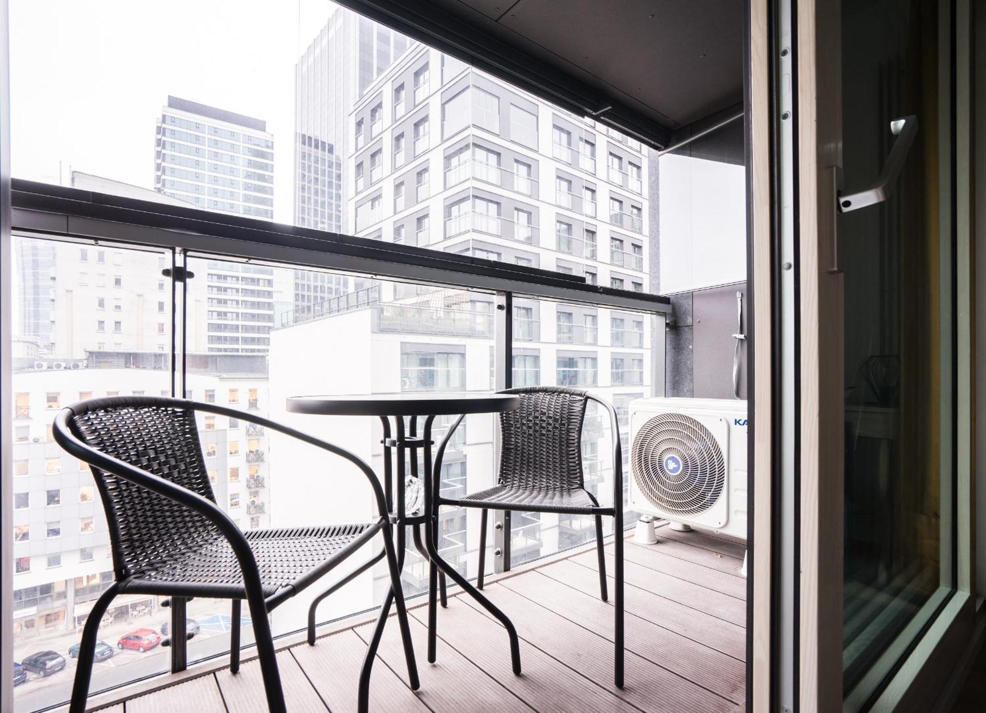 Vipwarsawapartments Onyx Mennica Residence Екстериор снимка